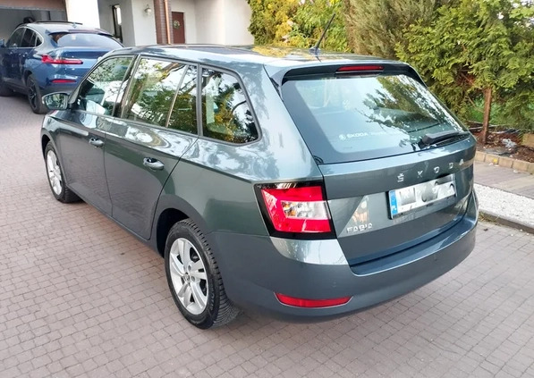 Skoda Fabia cena 29900 przebieg: 167000, rok produkcji 2020 z Brześć Kujawski małe 211